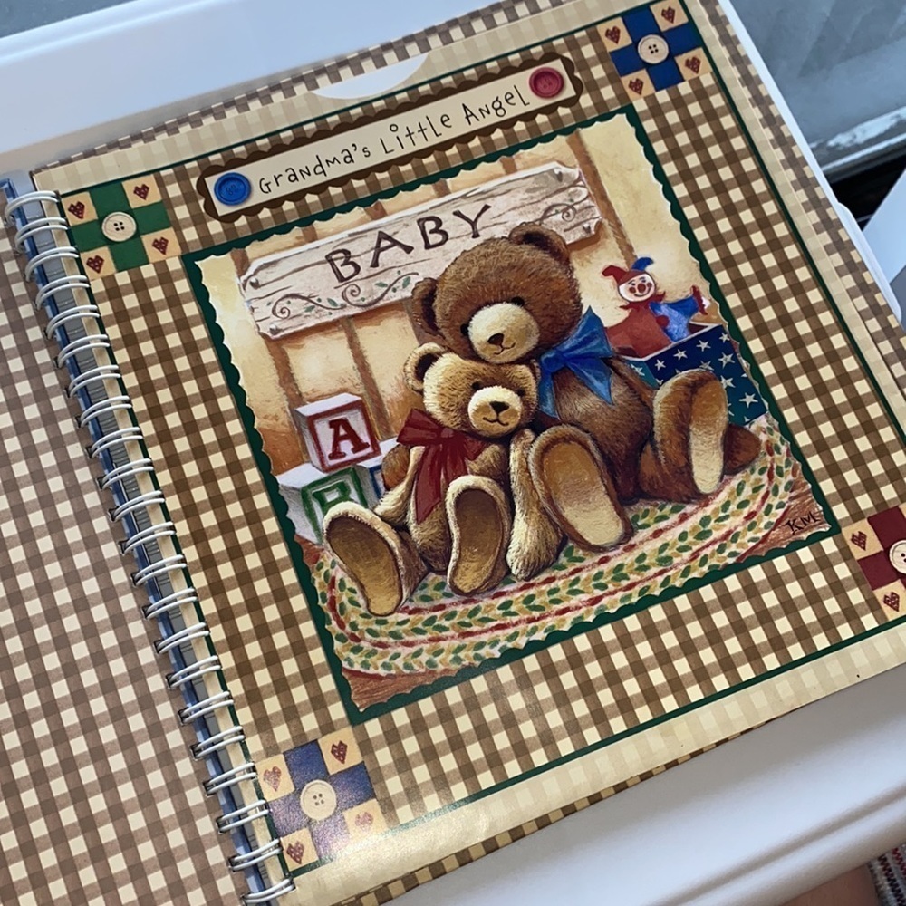 Memory book| Grandma’s House hardback picture book - Picture 3 of 5